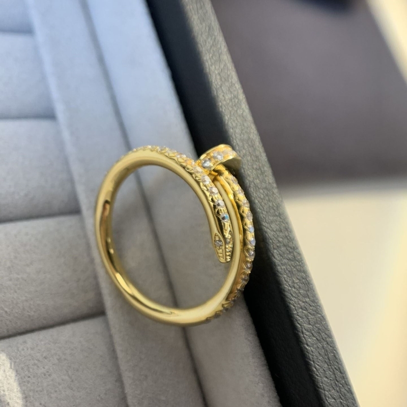 Ba*len*cia*ga rings
